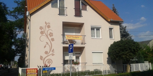 Deák Vendégház a fürdővel szemben!