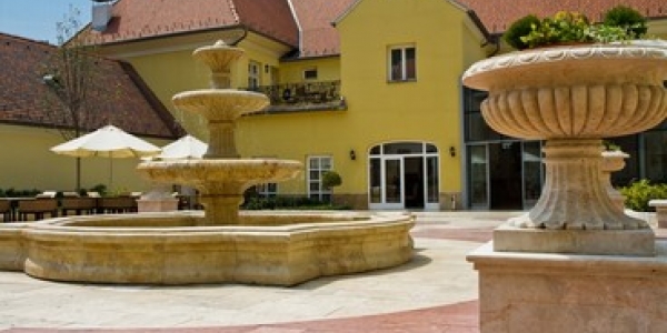 Hotel Kristály és Esterházy Étterem