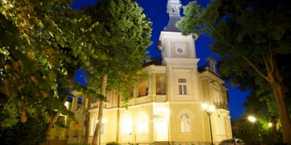 Jókai Villa Hotel