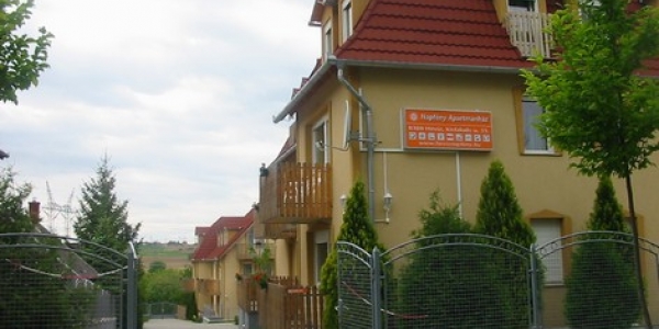 Napfény Apartmanház