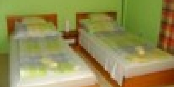 Felnőtt szállás Pipacs Apartmanház Balatonboglár 
